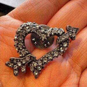 Heart Brooch with Arrow Pin Signed Chico’s Rhinestone Jewelry
